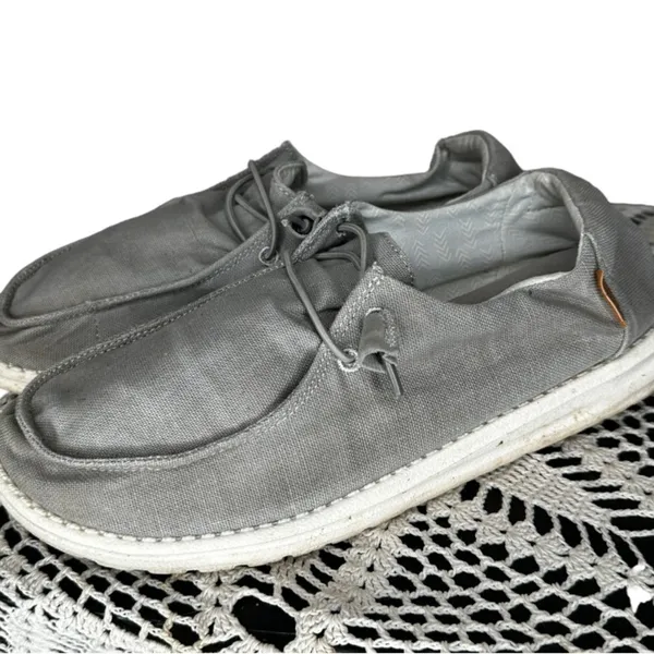 Hey Dude Shoes‎ - Image 3