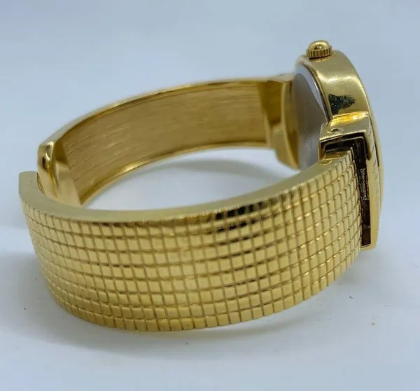 Ladies Quartz analog 30mm gold tone cuff bracelet watch white dial size 7” runs - Image 5