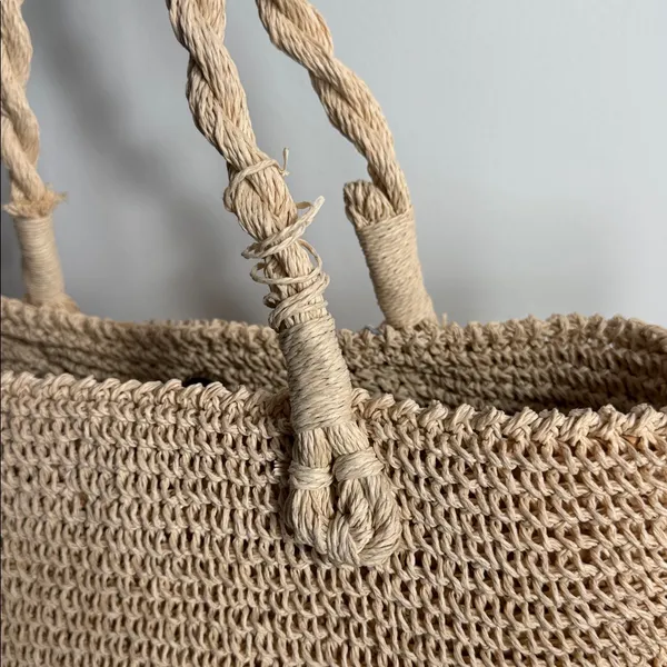 Elegant Tan Woven Tote Bag - Image 4