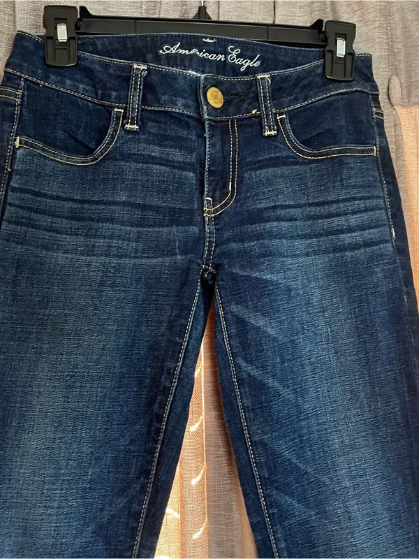 American Eagle Outfitters Dark Blue Super Stretch Jegging Size 2 Short - Image 4