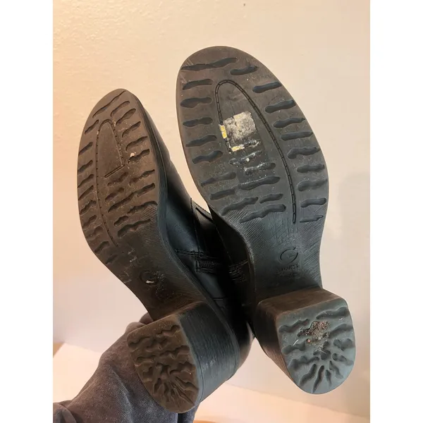 Guess Black Leather Stitched Zip Up Ankle Bootie Size 10 - Image 8