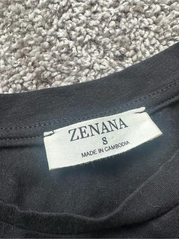 Zenana Outfitters Black Short Sleeve Crop Tee - Image 3