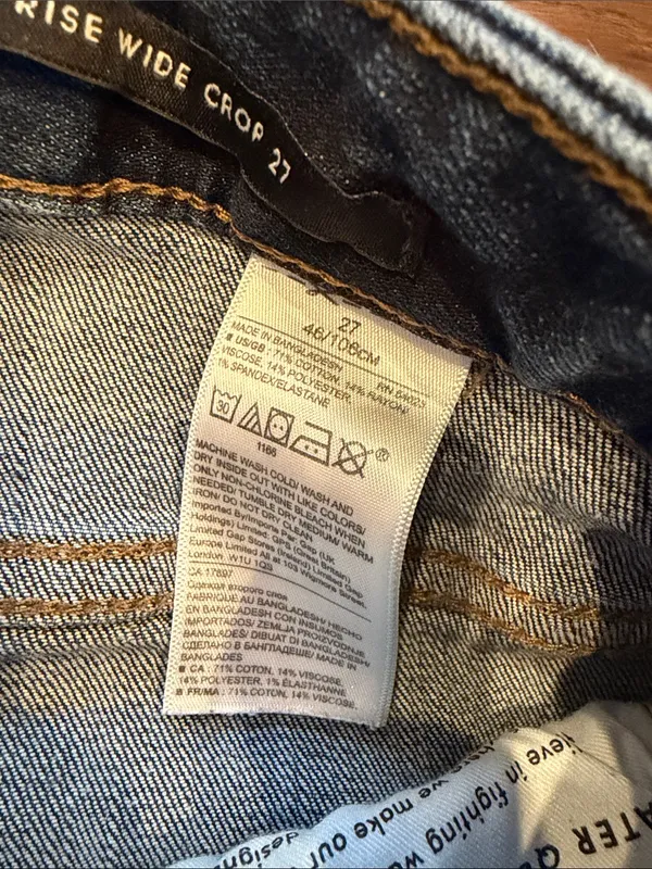 Banana Republic High Rise Wide Leg Crop Jeans Size 27 - C2-043 - Image 3