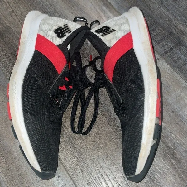 New Balance Minnie Mouse 7.5 - Image 4