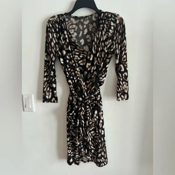 BCBGMAXAZRIA Zaria Wrap Dress Leopard Print Tie Waist 3/4 Sleeve Size S - Image 8