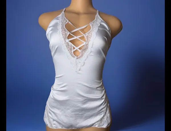 Avidlove White cross up mini dress - Image 2