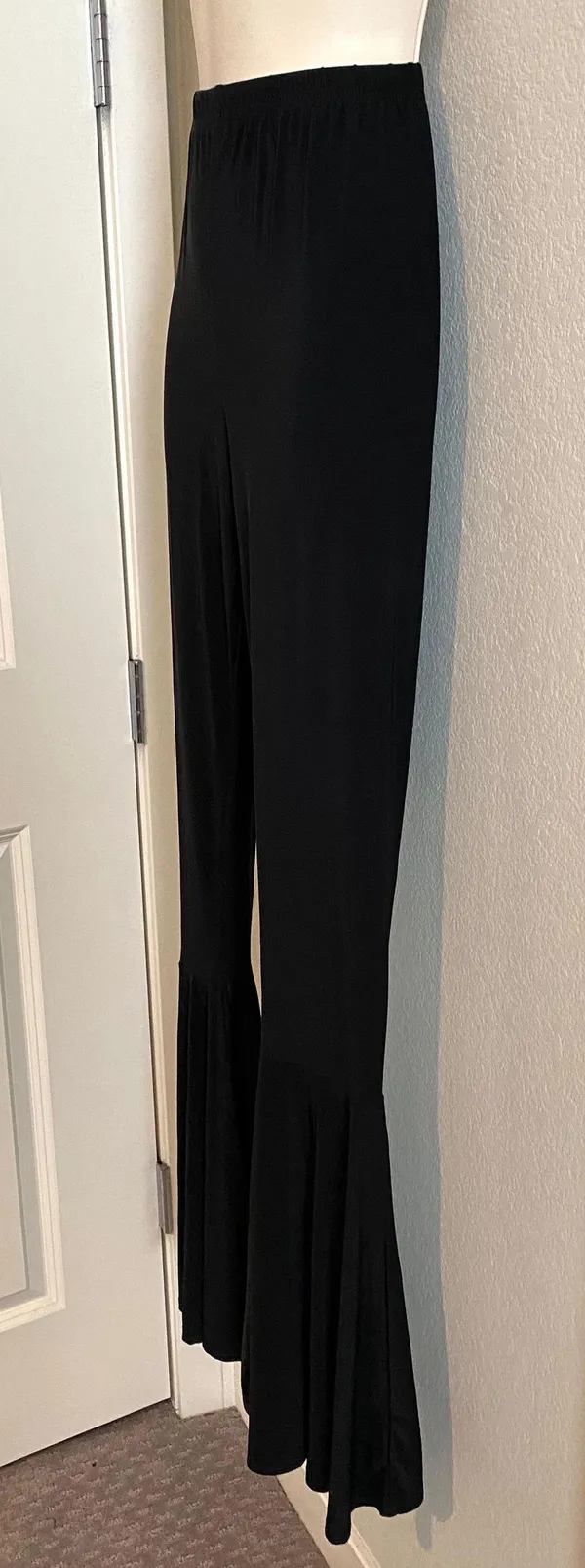 NWT PrettyLittleThing Slinky High Waisted Bell Flare trousers. - Image 4
