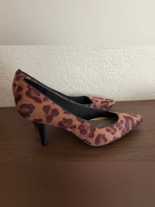 Comfort plus Leopard Print Pointed Toe Women's Pumps - Brown 9 - Image 2