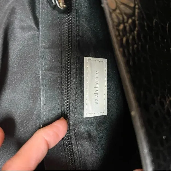 Vintage Liz Claiborne Black Vinyl Purse w front snap closure - Image 4