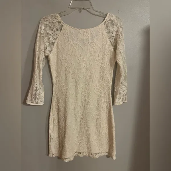 Abercrombie & Fitch Cream Lace 3/4 Sleeve‎ Dress - Image 3