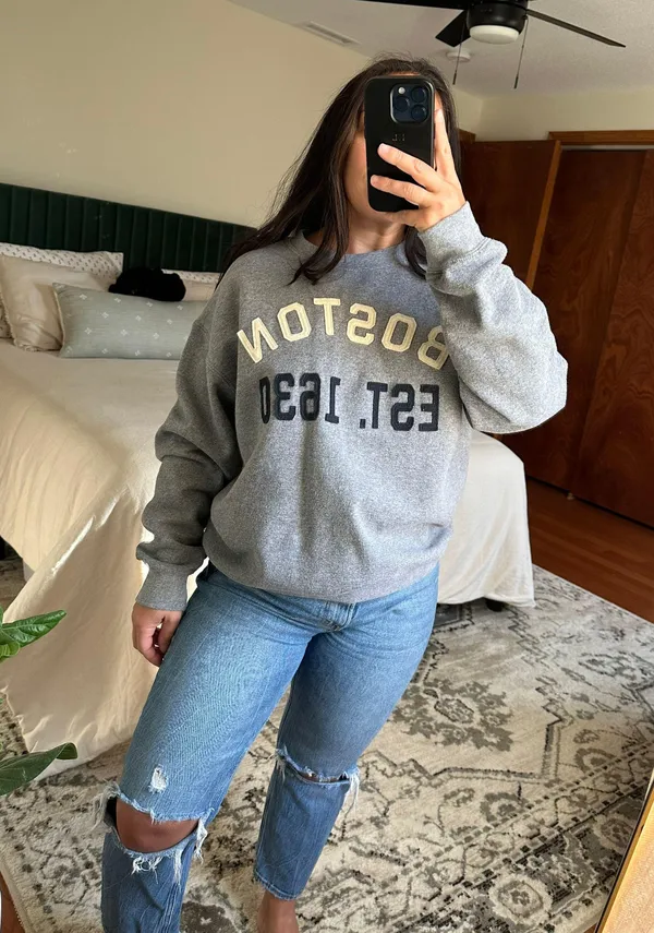 Crewneck Sweatshirt Size M - Image 3