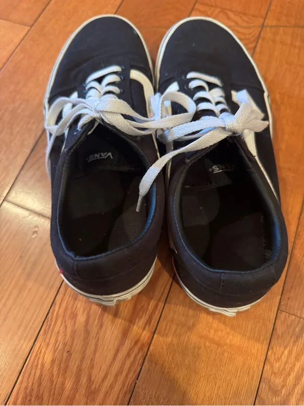 Vans Old Skool Black & White Sneakers Women’s Size 9.5 EUC - Image 3