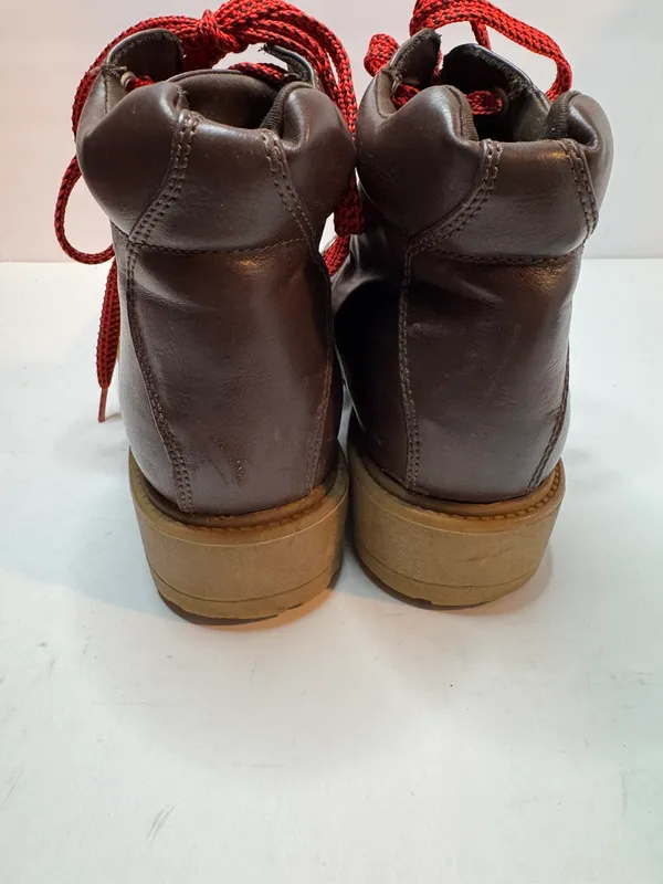 Universal Threads Karri Lace Up Hiker Boots Size 8 - Image 3