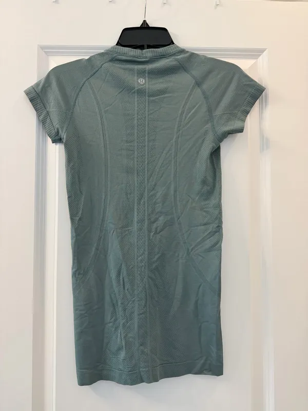 Lululemon Swiftly Tech Short Sleeve - Image 2