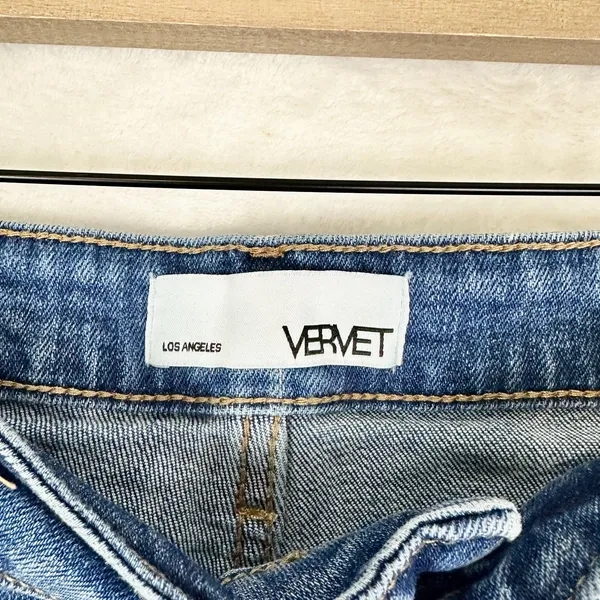 Vervet Super High Rise Raw Hem Wide Leg Crop Jeans Size 29 Stretch - Image 6