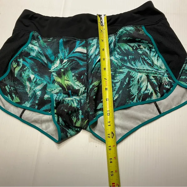 Athleta Women Sz S Track This Run Nepali Teal Green Black 3” Athletic Shorts - Image 9