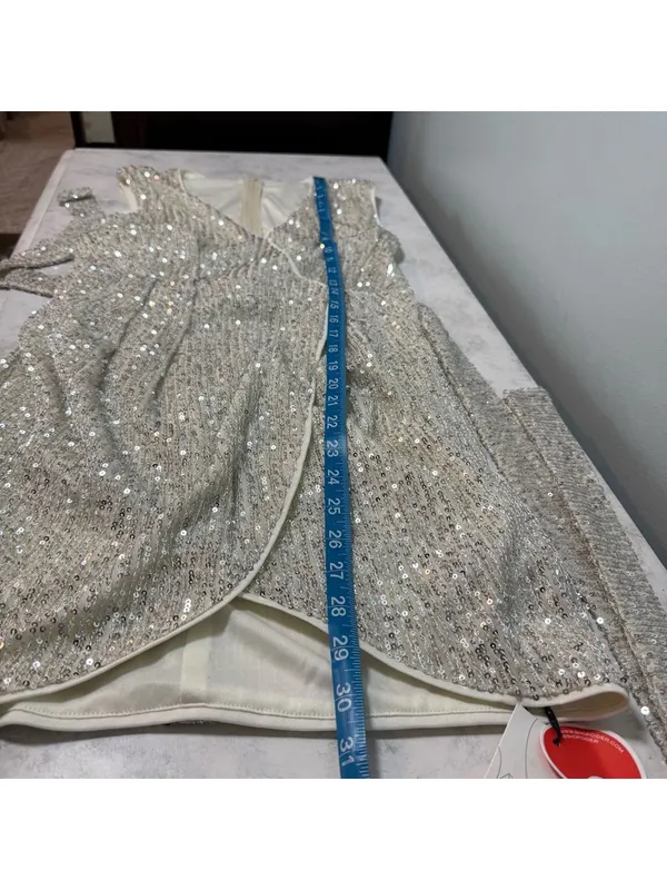 New Women's Cider Dress Size S Silver White Sequin Wrap Mini Party - Image 8
