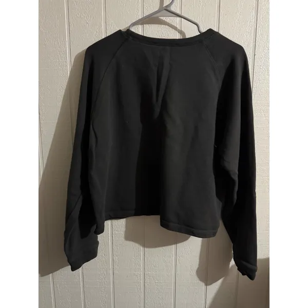One Clothing Woodstock New York Graphic Cropped Sweatshirt Black Gray M - Image 4