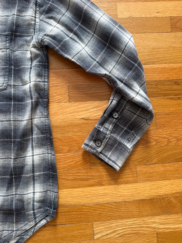 Garage long sleeve plaid button up - Image 5