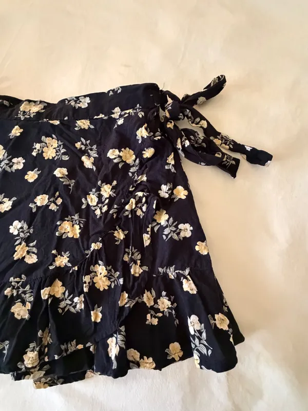 Black Floral Wrap Mini Skirt - Image 3