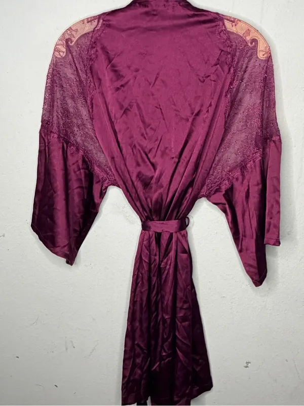 Victoria's Secret Robe - Image 4