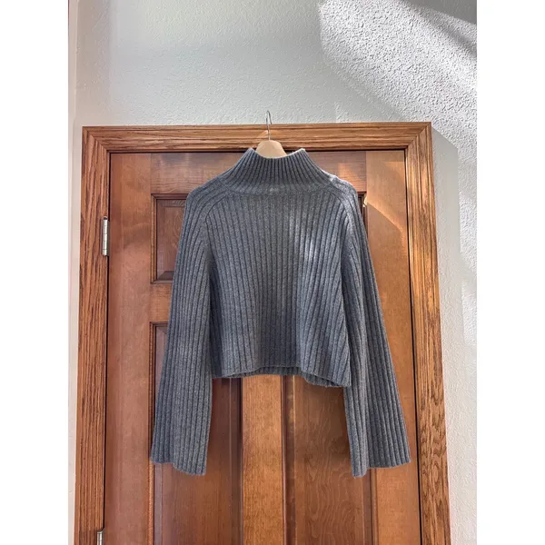 REFORMATION Brooke Cashmere Cropped Turtleneck Sweater in Gray Size XS - Image 3
