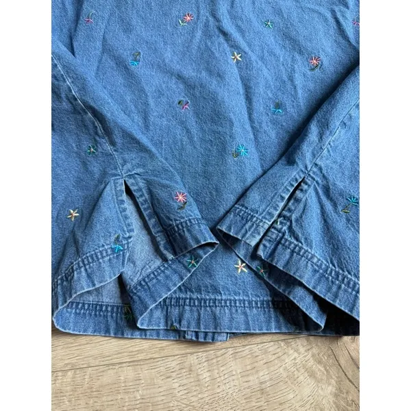 EUC Denim & Co short sleeve denim button up embroidered flowers 90s vintage sz L - Image 8