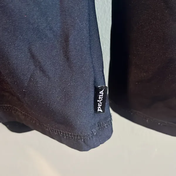 prAna Women’s black,‎ hooded sweatshirt, size medium, made in the USA🇺🇸 - Image 3