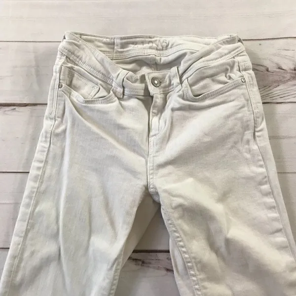 ZARA Women Basic White Denim Straight Fit Jeans - Image 3