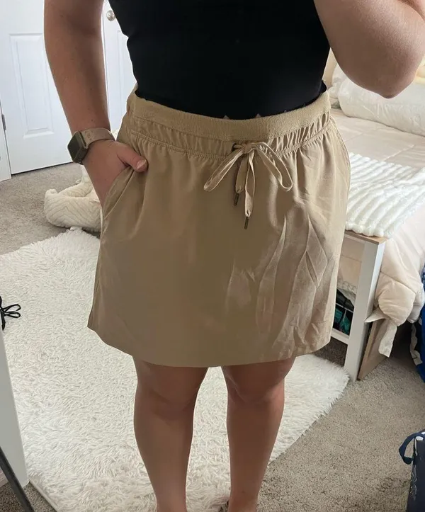 GreenTea Beige Tennis Skirt Tan Size M - Image 6