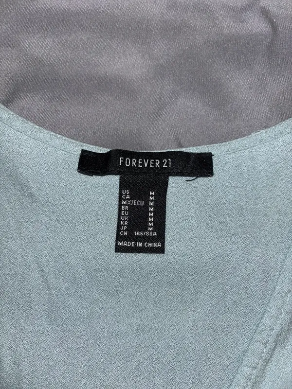 Forever 21 Women’s Button Up Crop Top - Image 2
