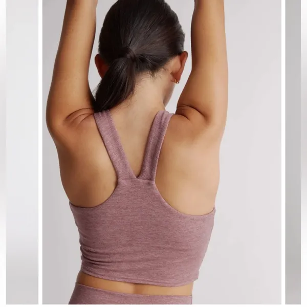 Quince Ultra Soft V-Neck Cropped Tank in Heather Rose - Image 4
