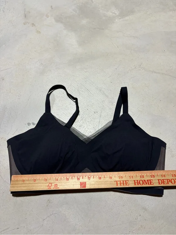 Honeylove Black crossover bra large - Image 4