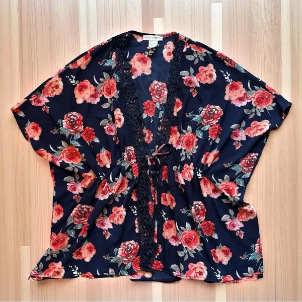 🌺 MILEY + MOLLY Navy Floral Kimono Tie-Front Cardigan – Medium - Image 5