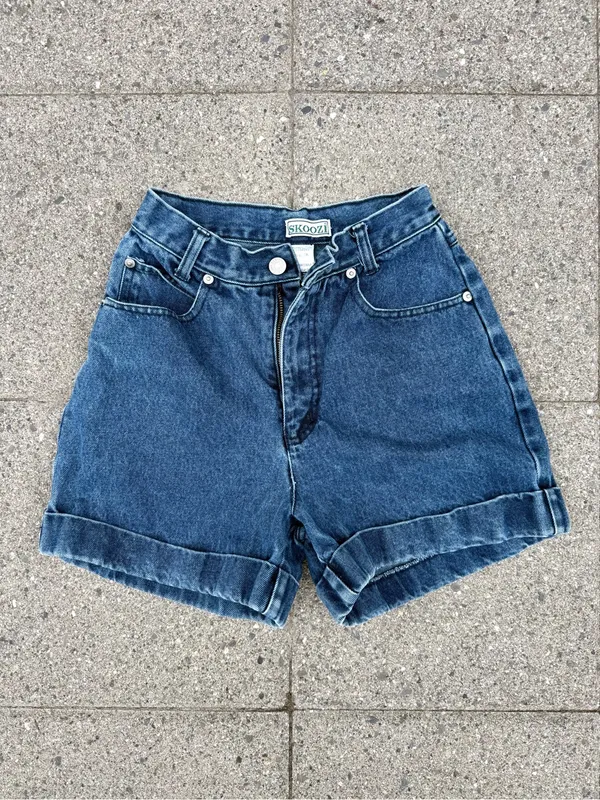 Vintage 90’s Skoozi High-Waisted Cuffed Denim Shorts • Sz 5/XS - Image 3