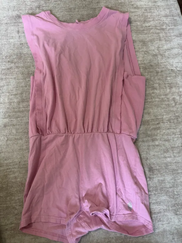 Free People Movement Hot Shot shortsie size medium - Image 3