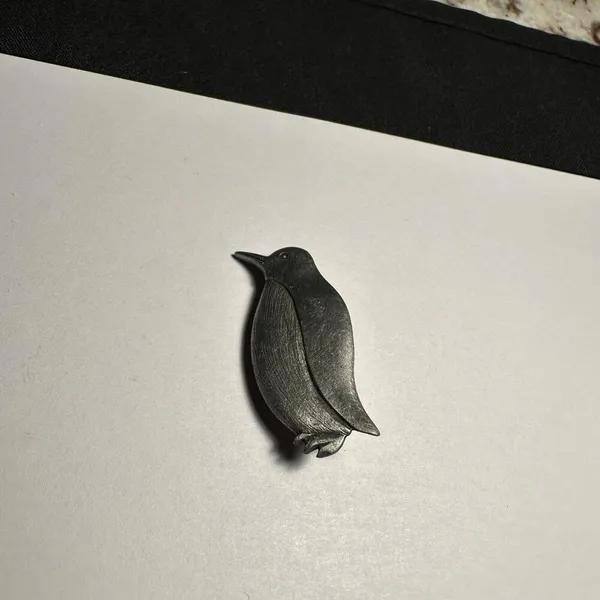 Penguin Bird Brooch Pin Pewter Tone - Image 10