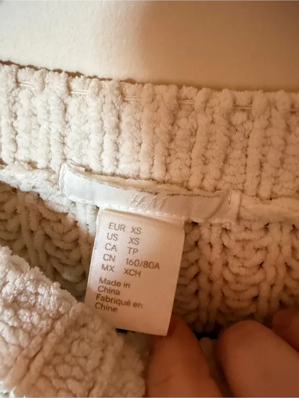 H&M chunky knit cream sweater XS - Image 2