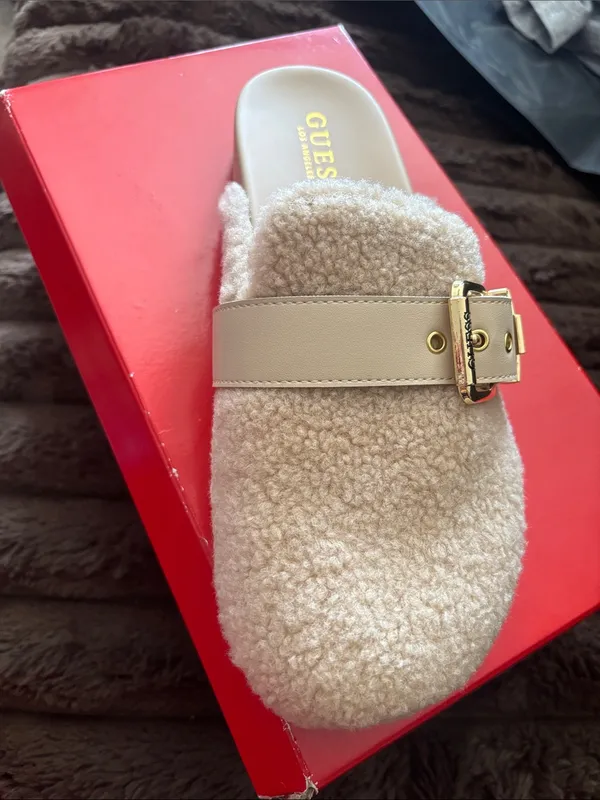 Guess Sumly Faux Clogs - Image 3