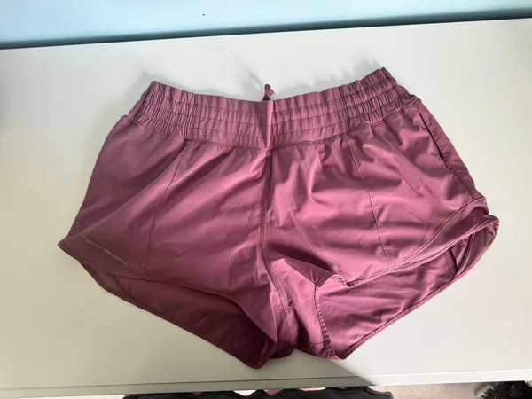 Hotty Hot High Rise Short 2.5” - Image 2