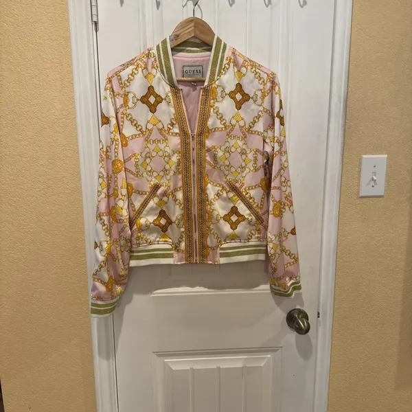 Vintage Guess Italian Maximalist Baroque Bomber Jacket Sz M Gold Chain Pink Zip - Image 2