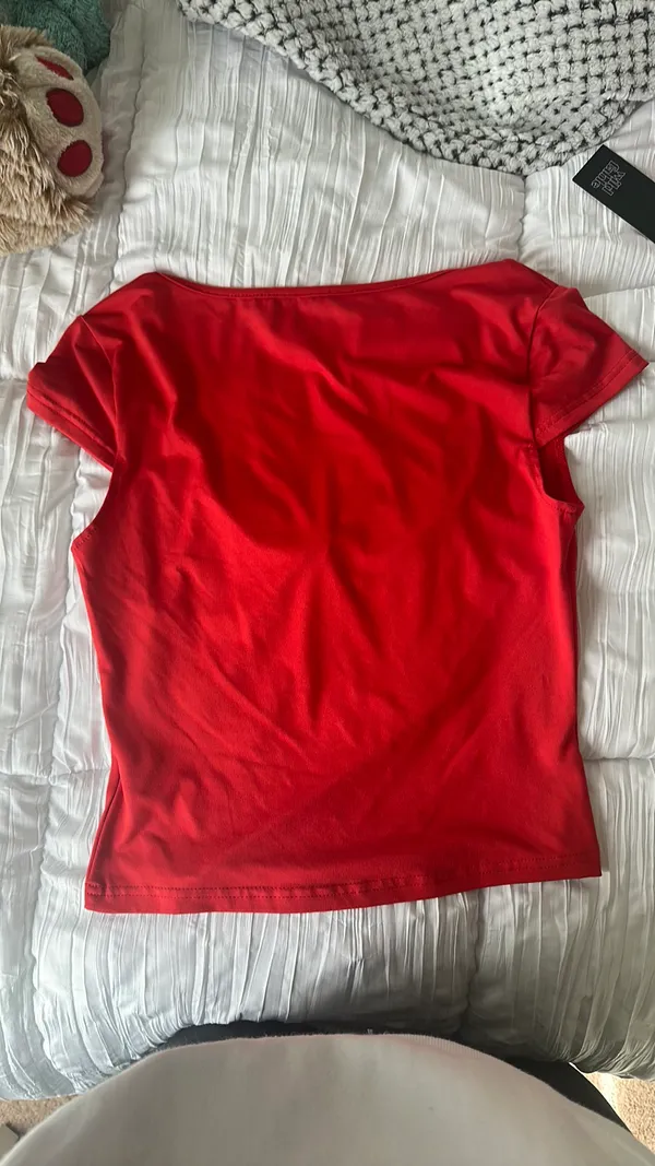 Red h&m top - Image 2