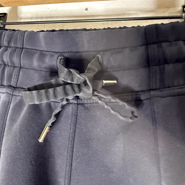 Lululemon Soft Ambitions High Rise‎ Short 3.5” Black Size 0 - Image 3
