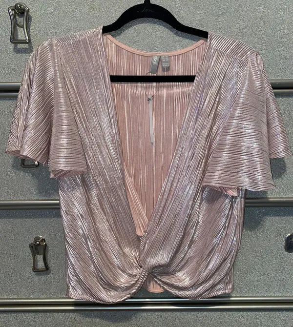 Pink sparkly top - Image 5