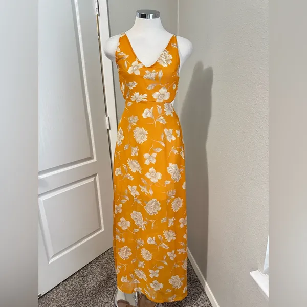 Stone‎ Row Mustard Open Back Floral Maxi Dress Size Small - Image 4