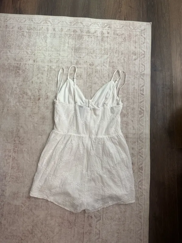 Windsor White Windsor eyelet lace romper - Image 2