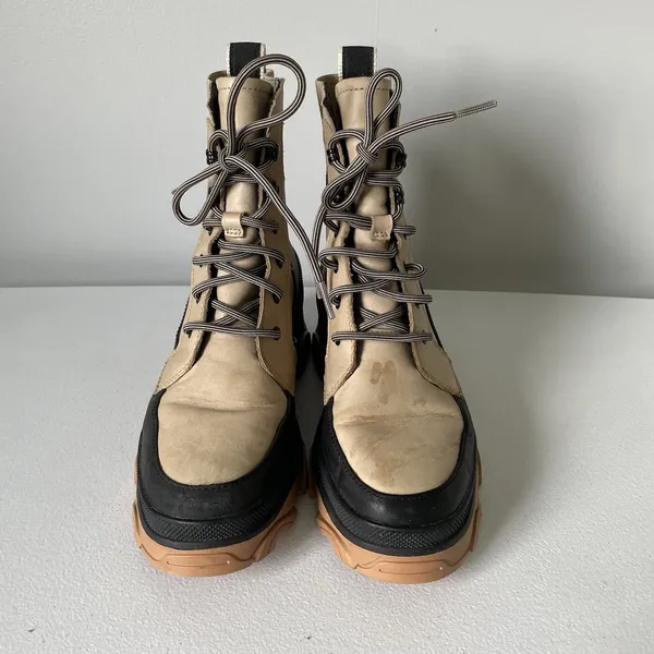 SOREL Brex Waterproof Lace Winter Fall Boot Sandy Tan Black Chunky Sole Size 7 - Image 3