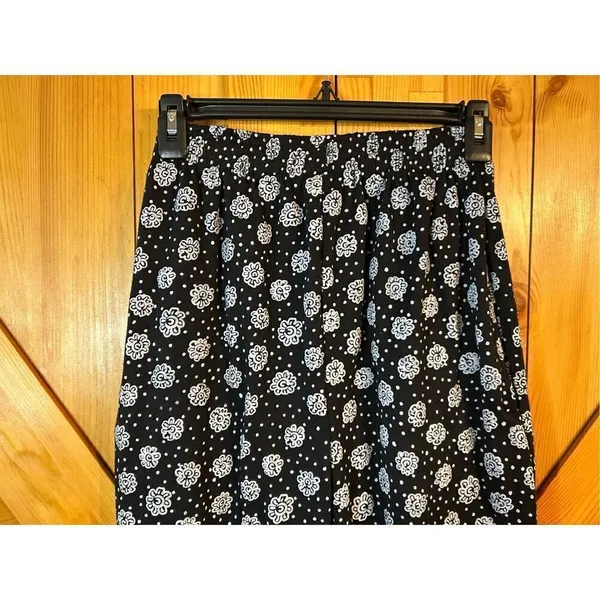 Simple Addition pants floral pull on size Small (0055) Black - Image 3