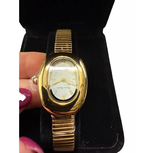 NWOT Heaven Mayhem Gold Tone Oval Watch - Image 9