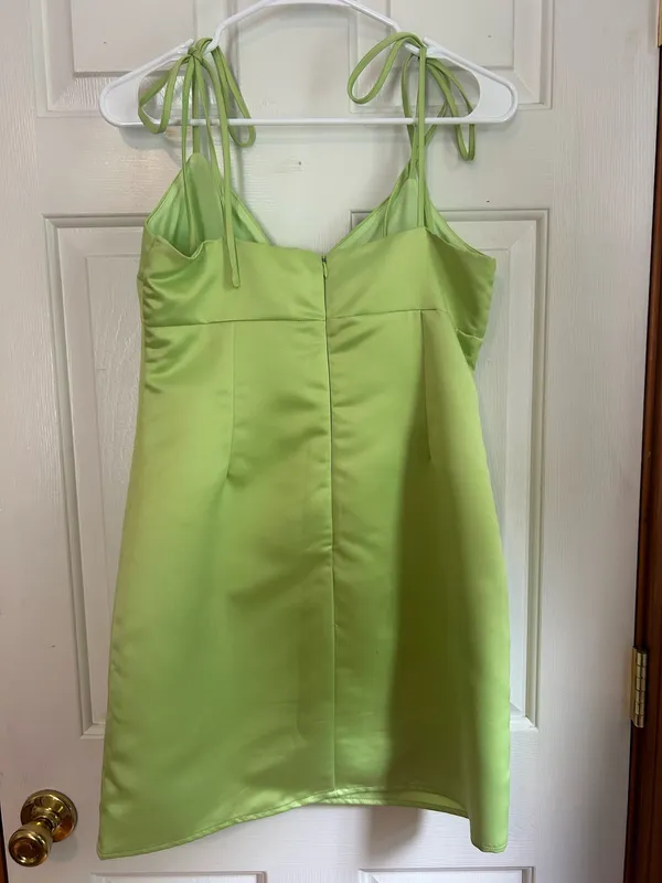 Le lis Local boutique dress mini - Image 3